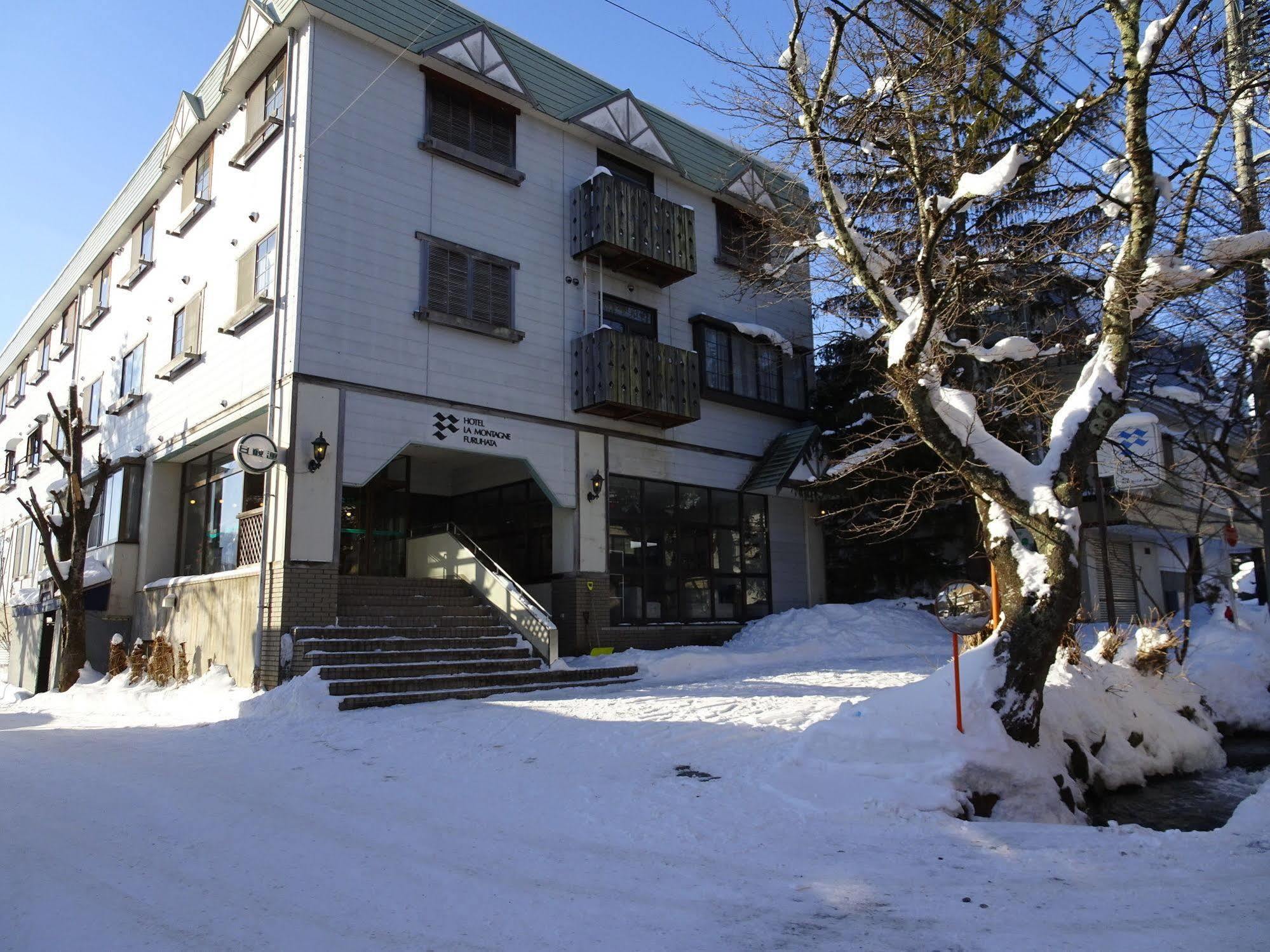 Hotel La Montagne Furuhata Хакуба-Мура Экстерьер фото